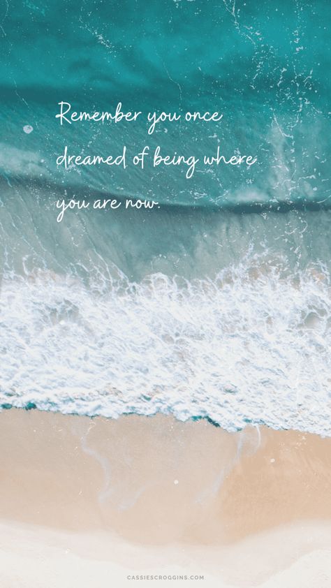 Single Mum Quotes, Iphone Wallpaper With Quotes, Lock Screen And Home Screen, Beach Clouds, Preppy Wallpapers, Flowers Daisies, Positive Quotes Wallpaper, Pastel Beach, Positive Motivational Quotes