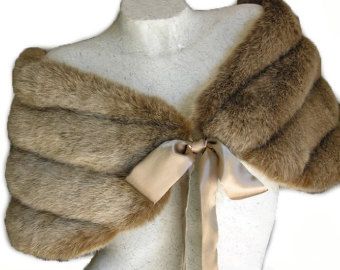 Fox Light  Brown / Champagne  Faux Mink Fur Bidal Wrap Shawl Capelet Fox Light, Fox Stole, Winter Wedding Accessories, Faux Fur Wedding, Vintage Shawl, Fur Shrug, Faux Fur Stole, Lovely Fashion, Fur Wrap