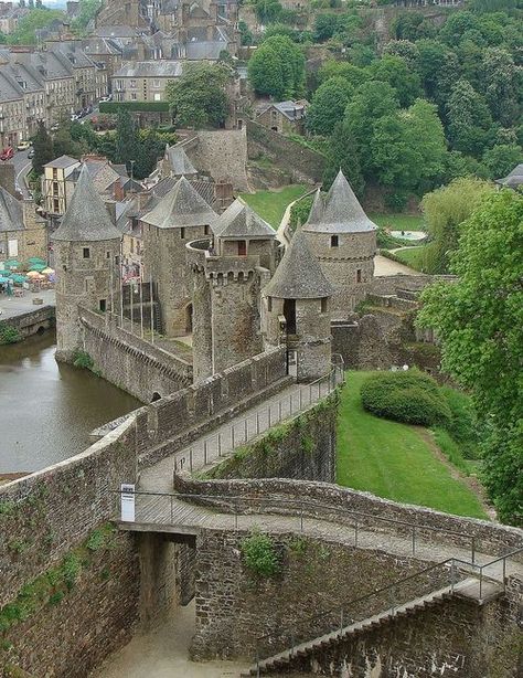 Castle Rampart - Brittany, North West France)