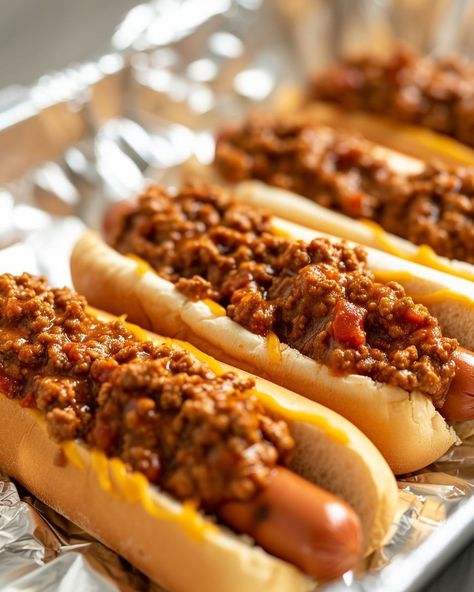 Hands down, when it comes to game days, my hubby won't eat anything else! Crockpot Hot Dog Chili, Hot Dog Chili Sauce Recipe, Hot Dog Sauce Recipe, Hotdog Chili Recipe, Hot Dog Chili Sauce, Hot Dog Sauce, Grilling Hot Dogs, Chili Sauce Recipe, Hot Dog Chili