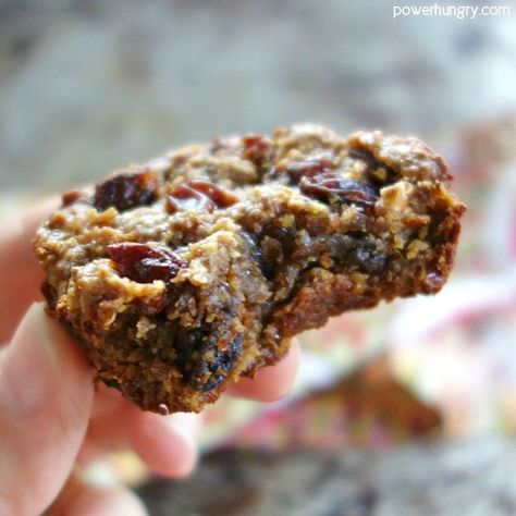 100% Flax Breakfast Cookies {grain-free, vegan, oil-free, paleo, keto option} | power hungry Flax Breakfast, Paleo Breakfast Cookies, Nut Free Cookies, Flax Muffins, Galletas Keto, Green Breakfast Smoothie, Flax Seed Recipes, Cookies Vegan, Breakfast Bars