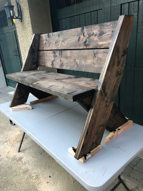 Wood Bench Outdoor, Diy Wood Bench, Simple Benches, Porch Bench, Diy Bench Outdoor, Free Woodworking Plans, Diy Bench, Beginner Woodworking Projects, Wooden Bench