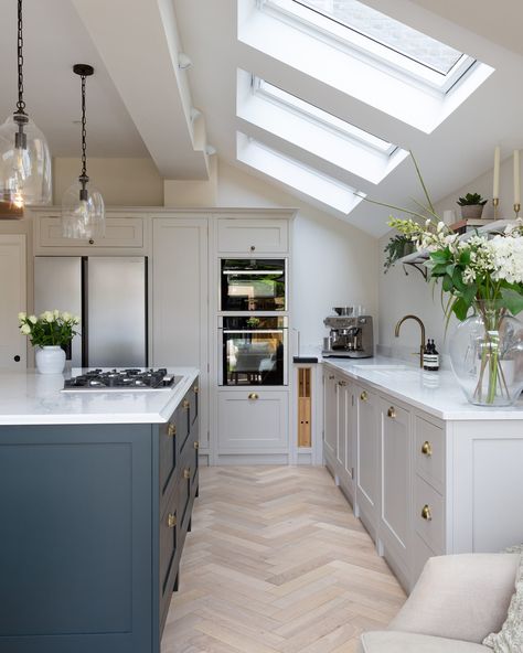 Victorian House Kitchen, Victorian Kitchen Extension, Kitchen Ceiling Designs, Modern Kitchen Extensions, Kitchen Orangery, Kitchen Extensions, Kitchen Diner Extension, Skylight Kitchen, Makeover Kitchen