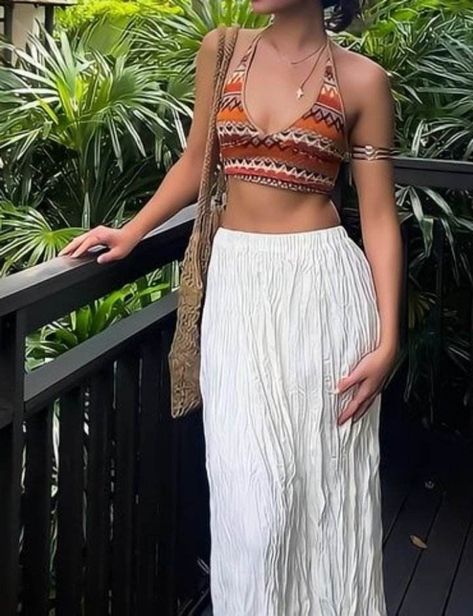 Goa Outfits, Look Hippie Chic, Thailand Outfit, Beachy Outfits, Hawaii Outfits, Fashion Fails, Mode Hippie, Mode Crochet, Earthy Outfits