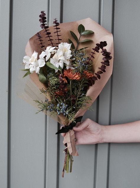 Bouquet In Paper Wrap, Mini Flower Bouquet Aesthetic, Butcher Paper Bouquet, Flower For Man Birthday, Small Eucalyptus Bouquet, Bouquet For Men Flower, Masculine Flower Arrangements Men, Manly Flower Arrangements, Mens Flower Bouquet