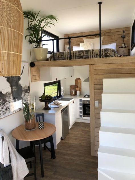 Rubia Tiny House By Little Byron Tiny House Company, Tiny House Interior Design, Tiny House Loft, House Loft, Rental Space, Best Tiny House, Tiny House Inspiration, Decor Studio, Modern Tiny House