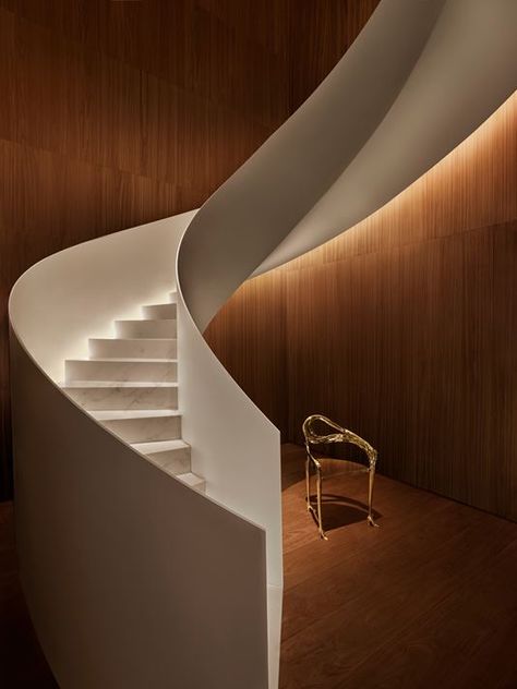 The Barcelona EDITION - Picture gallery سلالم حلزونية, Round Stairs, Escalier Design, Stairs Design Modern, Stairway Design, Staircase Railings, Stair Lighting, Spiral Stairs, Curved Staircase