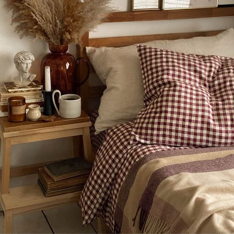 Piglet In Bed, Gingham Linen, Linen Duvet Covers, Linen Duvet, King Duvet Cover, Bed Duvet Covers, Bed Room, House Inspo, Flat Sheets