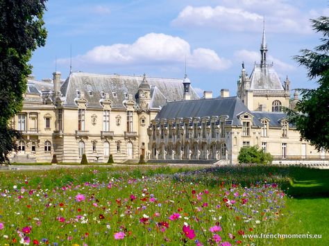 One of the many photos we took in Chantilly a few summers ago! // Une des nombreuses photos prises à Chantilly il y a quelques étés.  #chantilly #france #hautsdefrance