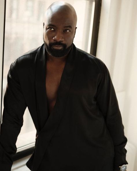 Mike Colter on Instagram: "Stop selling yourself so hard, do the work and watch them sell themselves to you. ✨ Magazine: Squaremile_com Photographer: @juankr_ Fashion stylist: @odileiturraspe Fashion assistant: @riccardoofontana Groomer: @torrentfernando #mikecolter #mensfashion #dolcegabbana #breitling #fashionshoot #actorslife #motivation #professionalpretender" Mike Colter, Fashion Assistant, Celeb Crush, Do The Work, Black Actors, Two Faces, Rafael Nadal, Celeb Crushes, Man Candy