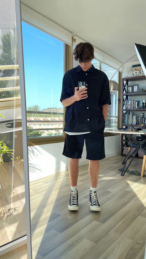 Men Outfit Summer Aesthetic, Mens Converse Outfit Summer, Chuck 70 Outfit Men Shorts, Chuck 70 High Top Outfit Men, Teen Boy Style Outfits Summer, Summer Outfits Men Converse, Mens Converse Outfit Street Style, Summer Softboy Outfits, Outfit Ideas Men Summer Street Styles