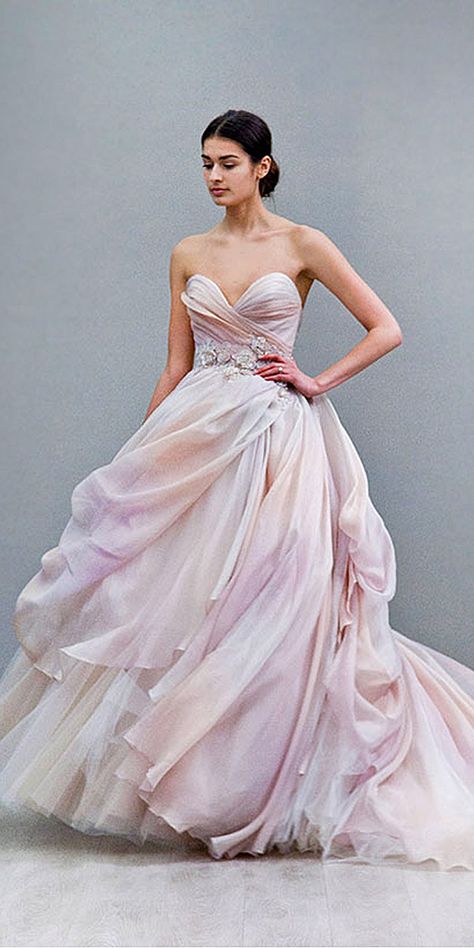 Wedding Dress Organza, Fashion Forward Wedding, Unique Wedding Gowns, Watercolor Dress, Wedding Forward, Bridal Fashion Week, Fashion Wedding, Wedding Dresses Unique, Beautiful Wedding Dresses