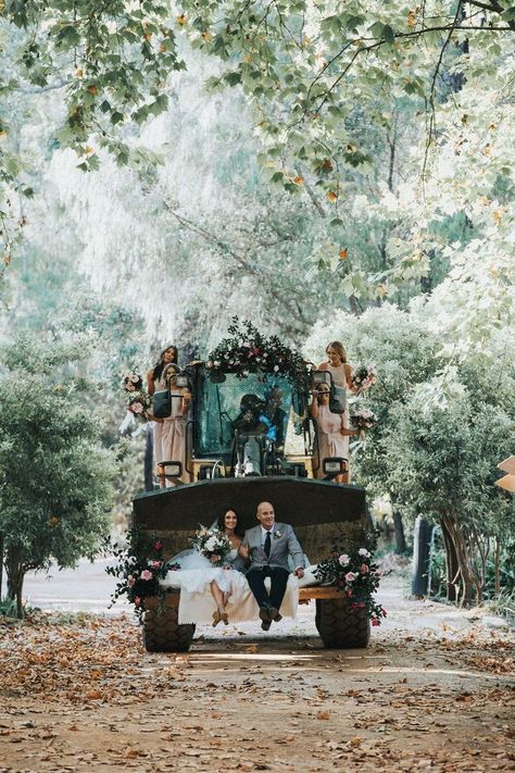 Wedding Photos With Tractor, Wedding Tractor Pictures, Wedding Party Photos Country, Country Wedding Outside, Farming Wedding Ideas, Farmers Wedding Ideas, Wedding In The Country, Western Wedding Venues Outdoor, Wedding On Farm