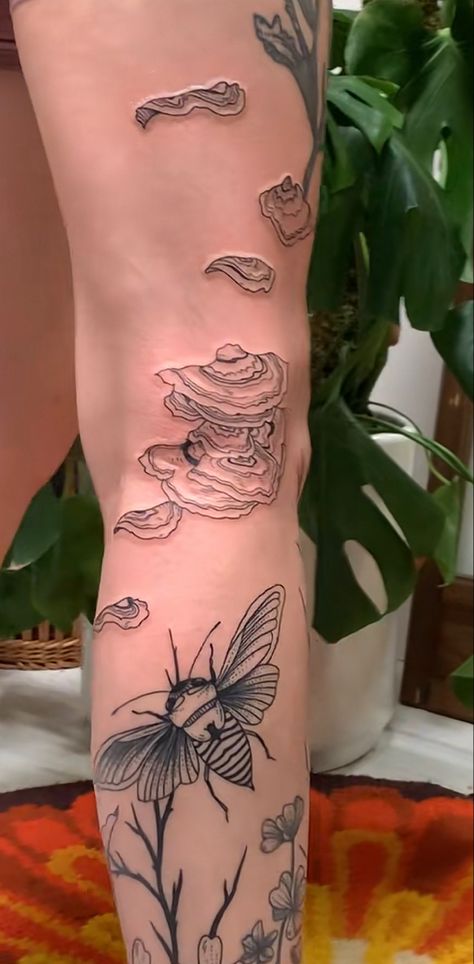 Fall Tattoo Ideas, Mushroom Tattoo Ideas, Fall Tattoos, Fall Tattoo, Whimsical Tattoos, Amazing 3d Tattoos, Mushroom Tattoo, Pumpkin Tattoo, Autumn Tattoo