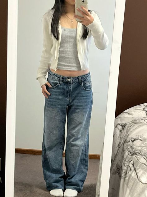 Bagy Jeans, Outfit Inspo Casual, Fits Clothes, Fashion Mistakes, American Beauty, Cute Everyday Outfits, Cute Simple Outfits, Really Cute Outfits, 10 Pounds