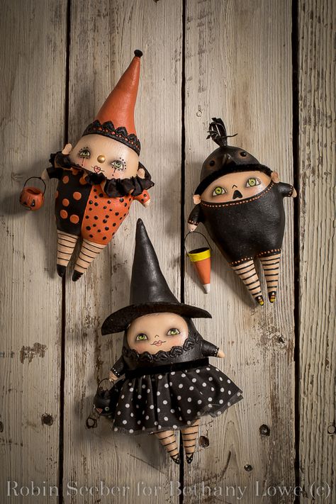 Newest reproductions coming soon, not to late to PRE-ORDER here>> https://outsidetheboxprimitives.com/bethany-lowe-repros Bethany Lowe Halloween, Cute Halloween Decorations, Bethany Lowe Designs, Clown Halloween, Halloween Folk Art, A Robin, Halloween Clown, Adornos Halloween, Fun Ornaments