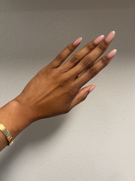 Classy nails, black women, neutral nails, natural nails, nail color Tea Time Neutral Nails Natural, Classy Nails Black, Classy Nails Black Women, Almond Neutral Nails, Nails Black Women, Natural Nails Manicure, Engagement Nails, Lipstick Nails, Nails Natural