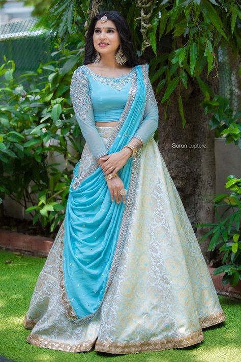 Shiny Lehenga, Turquoise Dress Outfit, Princess Cut Blouse Design, Dupatta Styling, Indian Dress Up, Simple Frock Design, Wedding Wardrobe, Lehenga Saree Design, Simple Lehenga