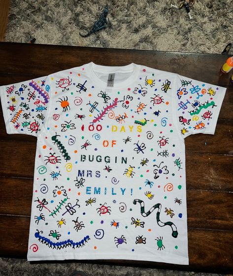 Puffy Paint Shirts Designs, Puffy Fabric Paint Ideas, Puffy Fabric Paint, Puffy Paint Designs On Shirts, Puffy Paint Tshirt Ideas, Puff Paint Shirts Ideas, Puffy Paint Shirts Ideas, Puff Paint Ideas, Puff Paint Shirts