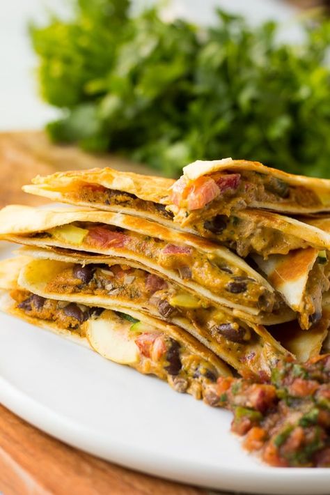 The Mexican cheese for these Vegan Quesadillas is made with cashews. Melty, gooey, vegan cheese quesadillas! #plantbased #vegan Cheese Quesadilla Recipes, Vegan Quesadillas, Avocado Mac And Cheese, Vegan Family Dinner, Vegan Quesadilla, Beans And Vegetables, Vegan Sloppy Joes, Cashew Cheese Sauce, Cheese Quesadillas