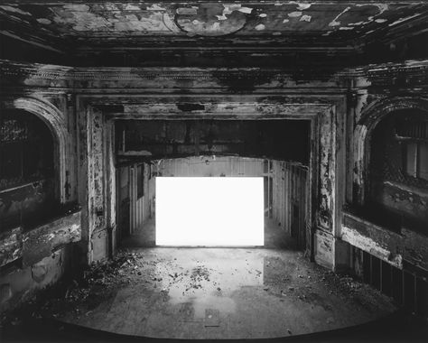 Hiroshi Sugimoto, Franklin Park Theater, "Rashomon" 1950, Boston, 2015 Rashomon 1950, Hiroshi Sugimoto, Theatre Photography, Large Format Camera, Drive In Theater, Photography Projects, Land Art, Bw Photo, Movie Theater