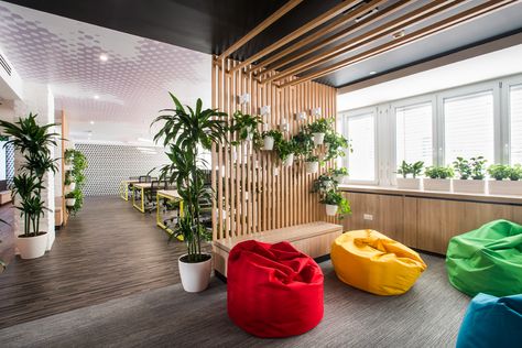 Startup Office Design, Office Revamp, Open Office Design, Coworking Space Design, Office Design Trends, Startup Office, Office Idea, Open Space Office, Cool Office Space