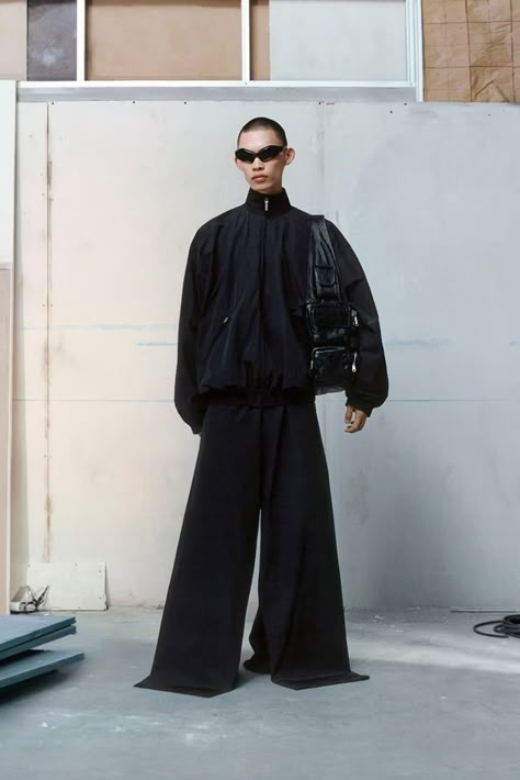 Balenciaga Reveals Winter 2023 Campaign | Hypebeast Slavic Winter, All Black Fits, Yeezy Balenciaga, Indie Dark, Confidence Man, Bday Outfits, Boyish Outfits, Real Outfits, Photography Concepts