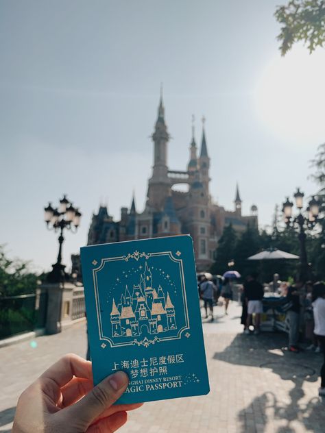 China Disneyland, Disneyland Lands, Shanghai Aesthetic, Disney Magical, Disneyland Photography, Shanghai Disneyland, China Trip, Disney Adult, Disney Sea