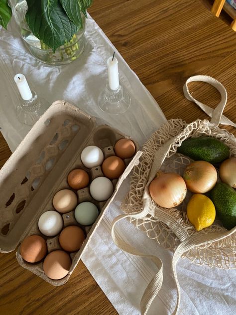 Farmers Market Outfit, Summer Core, Market Outfit, Spring Market, Deep Focus, Farm Lifestyle, Local Farmers Market, Insta Inspo, Red Barn