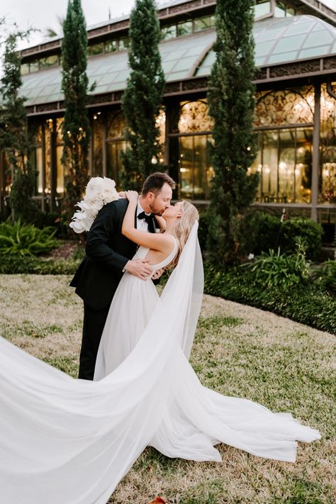 Luxurious black tie wedding held at the The Bryan Museum Wedding Gown V Neck, V Neck Wedding Gown, Wedding Gown Tulle, 2024 Wedding Dress, Rita Vinieris, Free Wedding Templates, Easy Wedding Planning, Tulle Wedding Gown, Free Wedding Printables