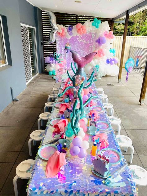 Undersea Decorations, Mermaids Birthday Party, Mermaid Party Favors Bags, 4de Verjaardag, Mermaid Pool Parties, Ariel Birthday Party, Ariel Party, Mermaid High, Mermaid Birthday Party Decorations