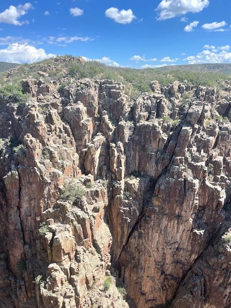 One Day In Black Canyon Of The Gunnison National Park South Rim (Easy Day Trip Itinerary) - Seen By Amy Black Canyon Of The Gunnison, Gunnison National Park, Black Canyon, New River Gorge, Road Trip Packing, Grand Lake, National Park Road Trip, Aspen Colorado, Steamboat Springs