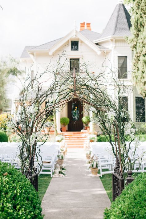 Unique Wedding Arch  Park Winters Wedding | Wedding Branch Ideas Unique Wedding Arch, Branch Ideas, Winter Wedding Arch, Branch Arch Wedding, Arches Park, Lilac Wedding Bouquet, Wedding Branches, Lilac Wedding, Northern California Wedding