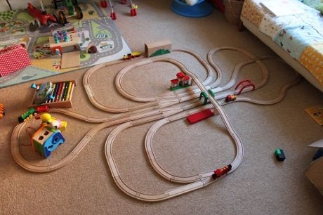 wooden track mind, layouts for trains Ikea Train, Brio Train Track, Brio Train Set, Toy Train Layouts, Brio Train, Wooden Train Track, Wood Train, Toy Trains Set, Train Table