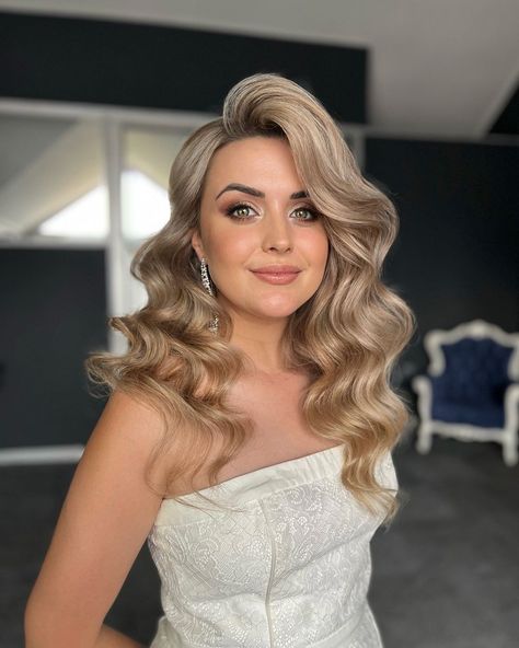 20 Timeless Hollywood Waves Styles To Shine On Every Occasion Old Hollywood Bride Hair, Glamour Hairstyles Old Hollywood, Bridal Vintage Waves, Wedding Big Hair, Vintage Glam Wedding Hair, Half Up Hollywood Waves Wedding, Hollywood Waves With Middle Part, Old Hollywood Hairstyles For Long Hair, Loose Hollywood Waves