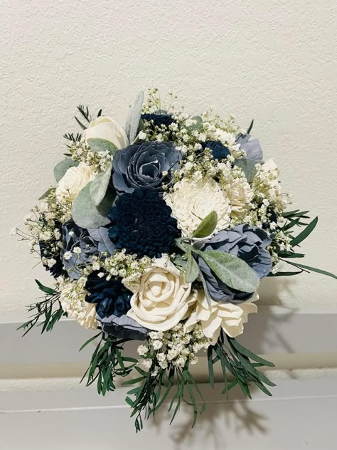 Minimalist Bridal Bouquet, Bridal Bouquet Ivory, Navy Blue Bouquet, Sunday Blues, Blue Wedding Centerpieces, Prom Bouquet, Flowers Bride, Blue Wedding Bouquet, Green Bouquet