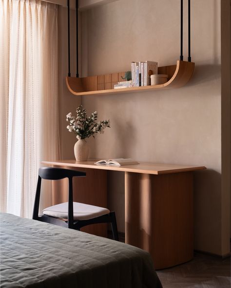 When reading desks are a requirement, we work a charm like this 😍 Just like the rest of the room, we kept the table minimal yet added bespoke legs that make a statement ❤️ Aligning the base to the curves used throughout the home, we created this masterpiece. A ceiling hung shelf completes the set up in perfect usability and aesthetics 🥰 . Photo credit: @nayansoni21 . . #studioipsa #workstation #studydesk #interiordesign #interiordesignideas #texturepaint #interiordesigninspiration #inte... Home Office Design, Study Table Designs, Study Room Design, Indian Interiors, Interior Concept, Study Table, House Interior Decor, Home Room Design, Interior Design Inspiration