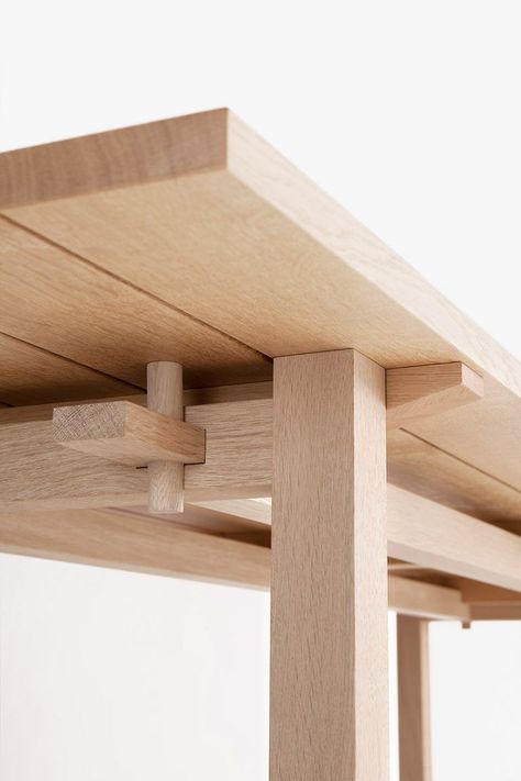 Japanese Joinery, Joinery Details, Japanese Furniture, Wood Joinery, Plywood Furniture, Design Del Prodotto, Into The Woods, Furniture Details, Woodworking Plans Free