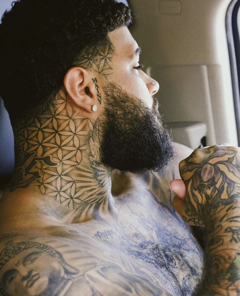 Neck Tattoo Shading, Sideburn Tattoo Ideas, Rear Neck Tattoo Men, Chest Neck Tattoo Men, Sideburn Tattoos Men, Neck Front Tattoo, Wrap Around Neck Tattoo, Back Of The Neck Tattoos Men, Men Tattoo Neck