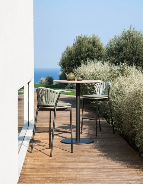 Outdoor Barstool Chairs for Luxury Patio & Garden | RODA Outdoor Barstools, Country Luxe, Designer Outdoor Furniture, Paola Lenti, Bar Exterior, Luxury Italian Furniture, Dog Club, Outdoor Hammock, Outdoor Side Tables