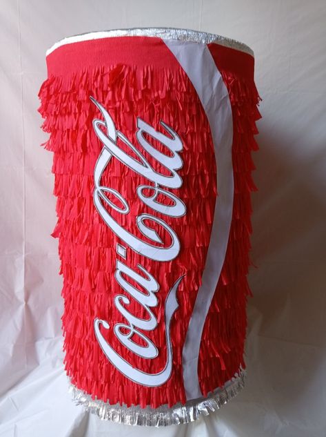 Mexican Piñatas, Coca Cola Party, Homemade Pinata, Funny Christmas Presents, Piñata Ideas, Diy Pinata, Birthday Activities, Baby Diaper Cake, Summer Watermelon