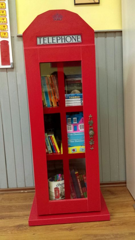 London Phone Booth Bookshelf Baby Christmas Crafts, London Telephone Booth, Pink Telephone, London Phone Booth, London Decor, Home Classroom, Telephone Booth, English Classroom, Phone Booth