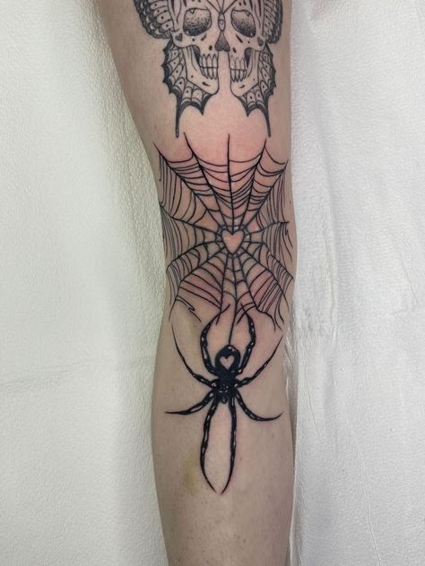 Spiderwebs Knee Tattoo, Cobweb Knee Tattoo, Spider Tattoo For Women Thigh, Spider Web Tattoo Kneecap, Thigh Spider Tattoo, Spiderweb Knee Tattoo, Spider Web Tattoo Thigh, Back Of Thigh Tattoo, Feminine Skull Tattoos