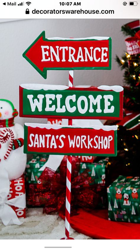 Santas Workshop Theme Decorations, Santa's Workshop Sign, Christmas Cubicle Decorations, Workshop Sign, Classroom Christmas Decorations, Santa's Workshop, Christmas Themes Decorations, Christmas Decorations Diy Outdoor, Office Christmas Decorations