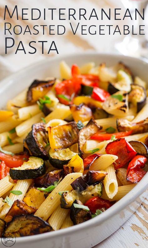 Easy Vegetarian Pasta, Vegetable Pasta Recipes, Sandwich Healthy, Vegetarian Pasta Dishes, Roasted Vegetable Pasta, Mediterranean Diet Food List, Mediterranean Recipes Healthy, Pepper Sandwich, Resep Pasta