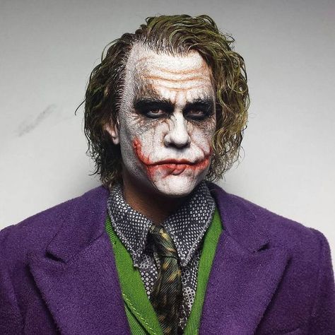 Heath Ledger Joker Makeup, Heath Joker, Joker Ledger, Joker Dark Knight, Joker Videos, Joker Tattoo Design, Superhero Workout, Tim Burton Characters, Joker Halloween