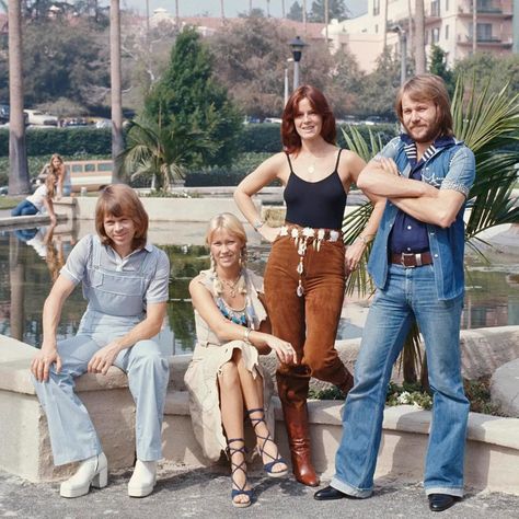 ABBA's Most Outrageously Groovy Outfits Ahead Of the 2023 Grammys Los Angeles Photoshoot, Abba Outfits, Abba Mania, Estilo Hippy, Joan Baez, Radio City Music Hall, Eurovision Songs, Last Fm, Pop Bands