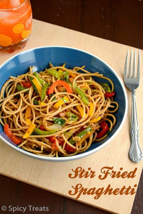 Stir Fried Spaghetti Recipe Stir Fry Pasta, Fried Spaghetti, Tomato Tart Recipe, Fried Pasta, Vegetable Spaghetti, Fried Tomatoes, North Indian Recipes, Tomato Tart, Spaghetti Recipes