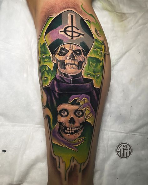 #ghost #misfits #tattoo Misfit Tattoo, Misfits Tattoo Flash, Tattoo Art Drawings Sketches, Misfits Tattoo, Ghost Tattoos, Tattoos 2024, Ghost Tattoo, Piercing Inspo, Back Tattoos For Guys