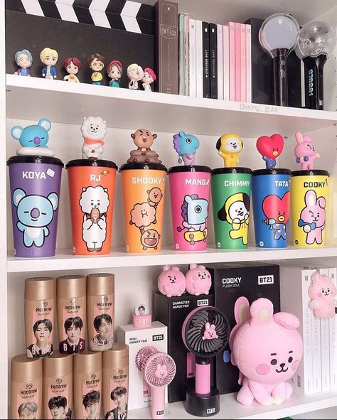 Bts Products, Bts Makeup, Army Room Decor, Bts Clothing, Army Room, Bts Merch, Kpop Merch, Blackpink And Bts, Bts Drawings